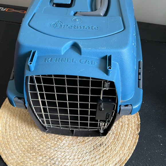 Petmate Kennel Cab Outdoor Parks Travel Carrier Size Small - Picture 5 of 16